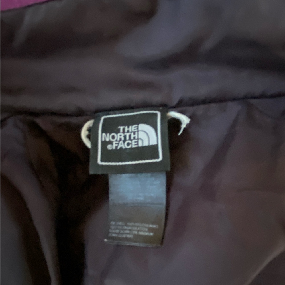 The North Face 550 Purple Puffer Jacket Small Y2K - Picture 3 of 14